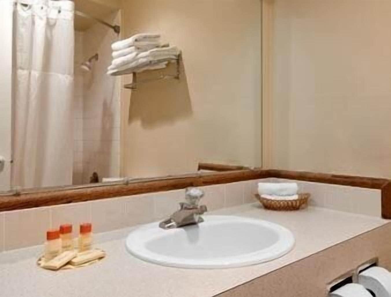 Days Inn By Wyndham Bellingham Wa Eksteriør bilde